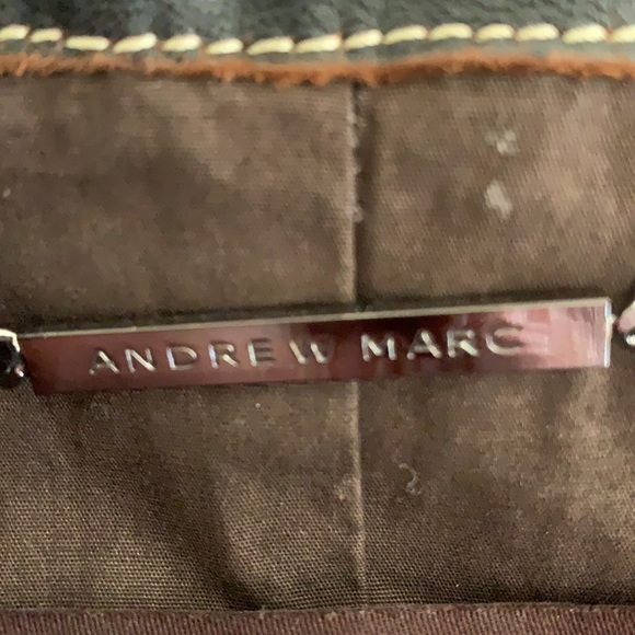 Ladie’s Weathered Leather Jacket - Picture 9 of 12